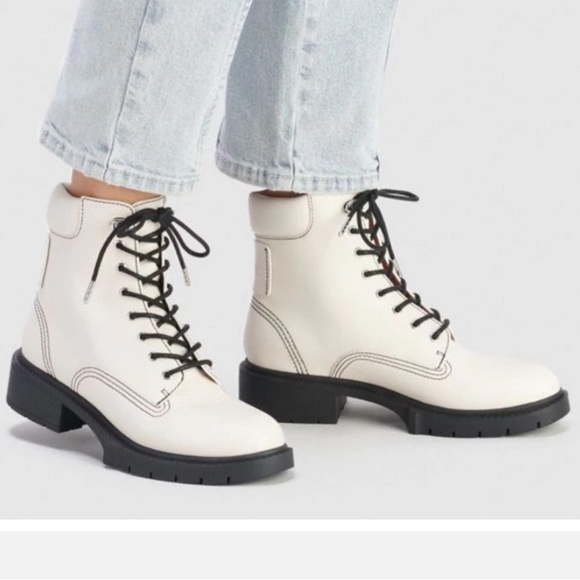 COACH Lorimer Leather Bootie Combat Boot White Lace Up Shoe - Picture 1 of 6
